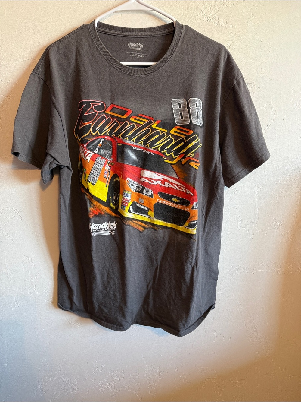 Hendrick Motorsports Men’s Charcoal Racing Graphic Tee - 88